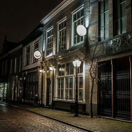 Hotel Den Berg Geertruidenberg Exterior photo